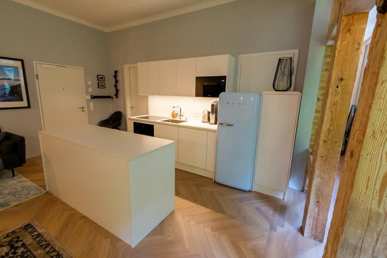 Apartment In Historischer Villa Mit Parkplatz Grünau im Almtal Exteriör bild